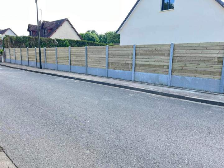 Clôture posée près d'Abbeville