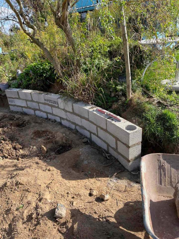 Construction murets près d'Abbeville